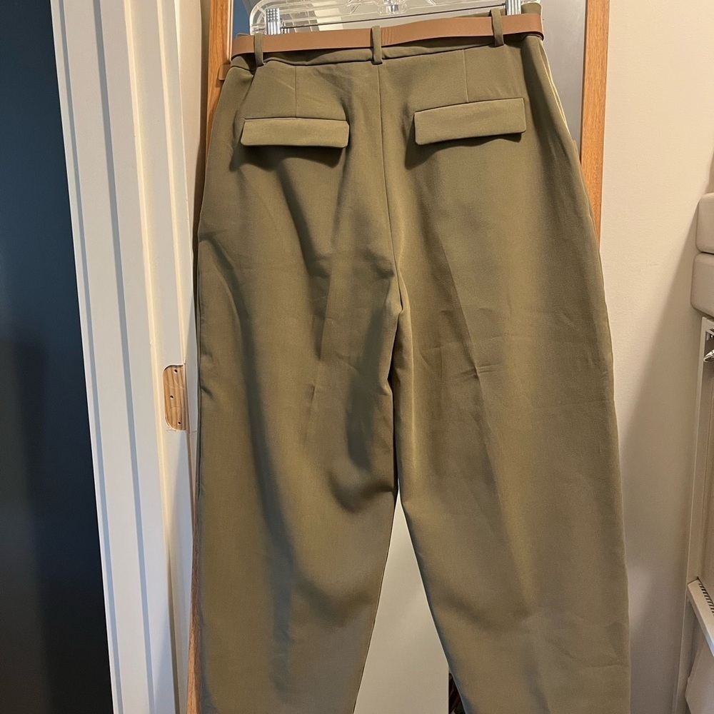Olive Green Zara straight leg pants with belt - Picture 5 of 5
